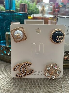 ✨Gold-Tone Pearl & Black & Bling Logo PIN Set - Four Piece✨NEW